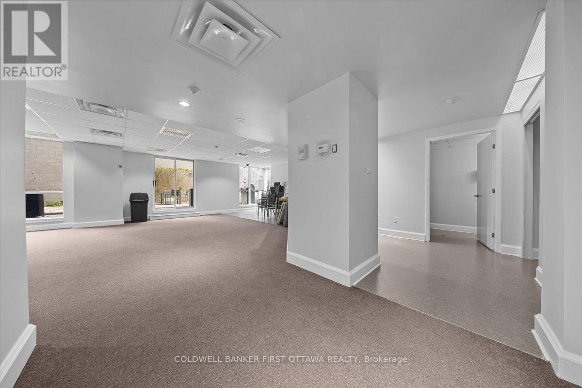 #305 134 YORK STREET - 19