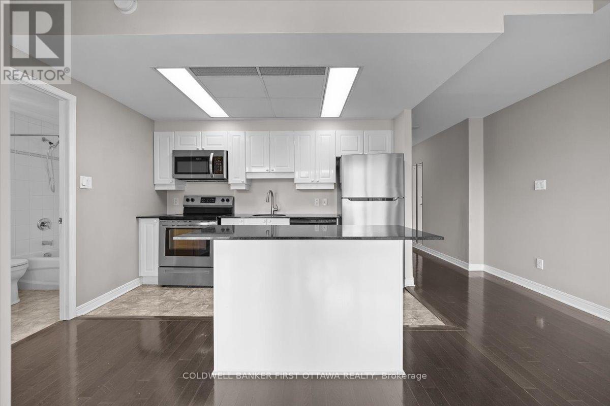 #305 134 YORK STREET - 9
