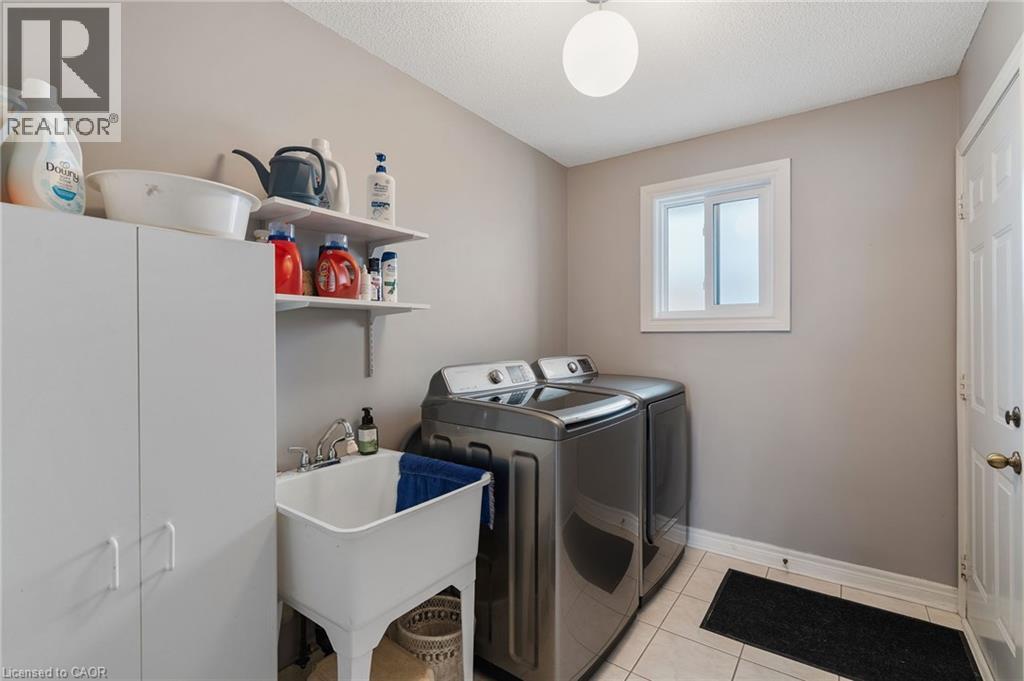 51 REDTAIL Crescent - 14
