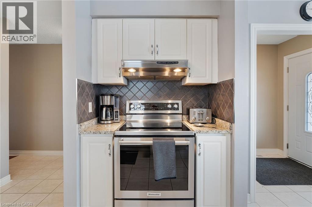 51 REDTAIL Crescent - 10
