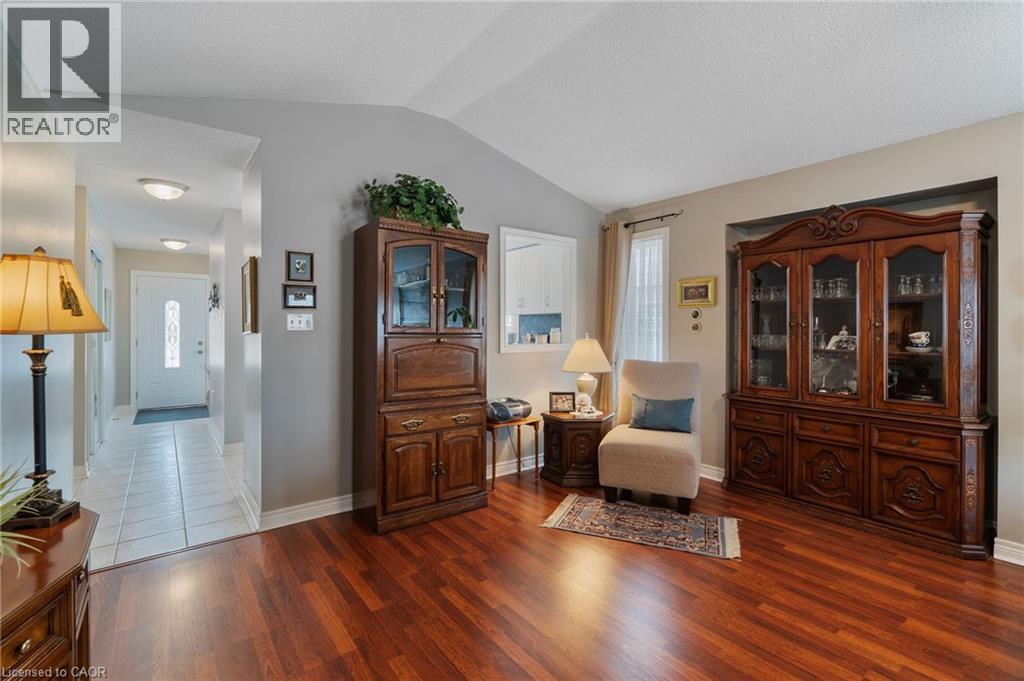 51 REDTAIL Crescent - 17
