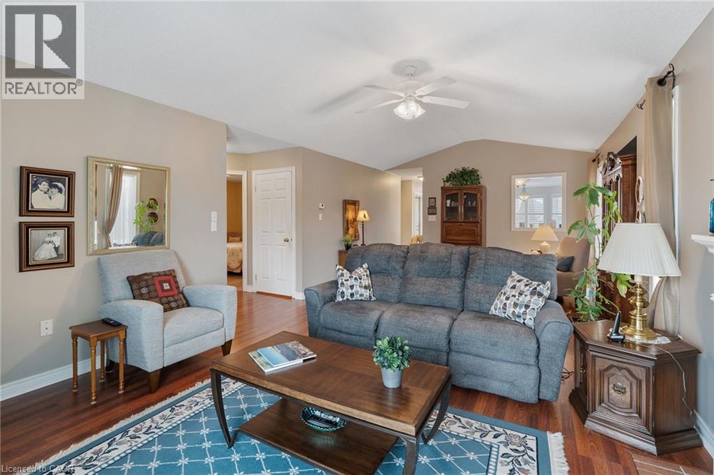 51 REDTAIL Crescent - 20