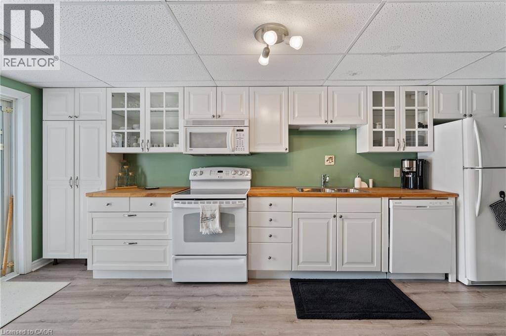 51 REDTAIL Crescent - 40