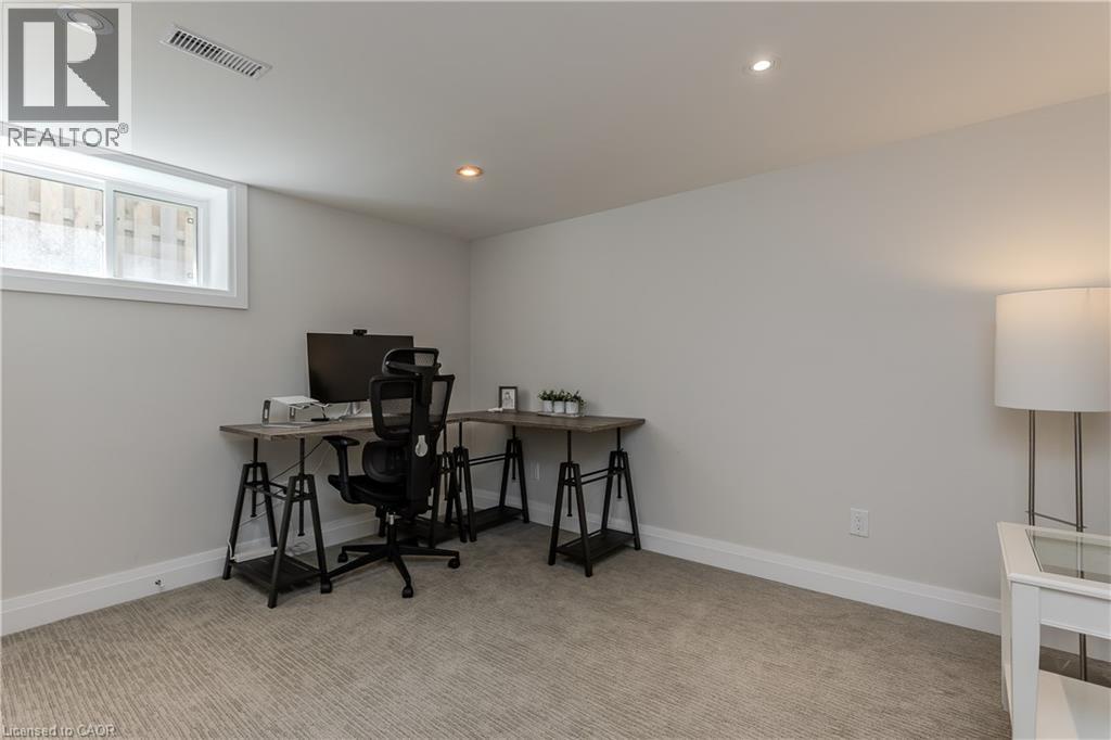 5411 CORNWALL Crescent - 23