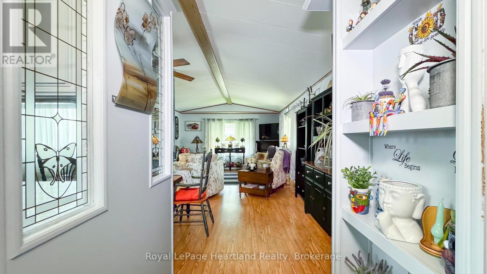 45 REDFORD DRIVE - 6