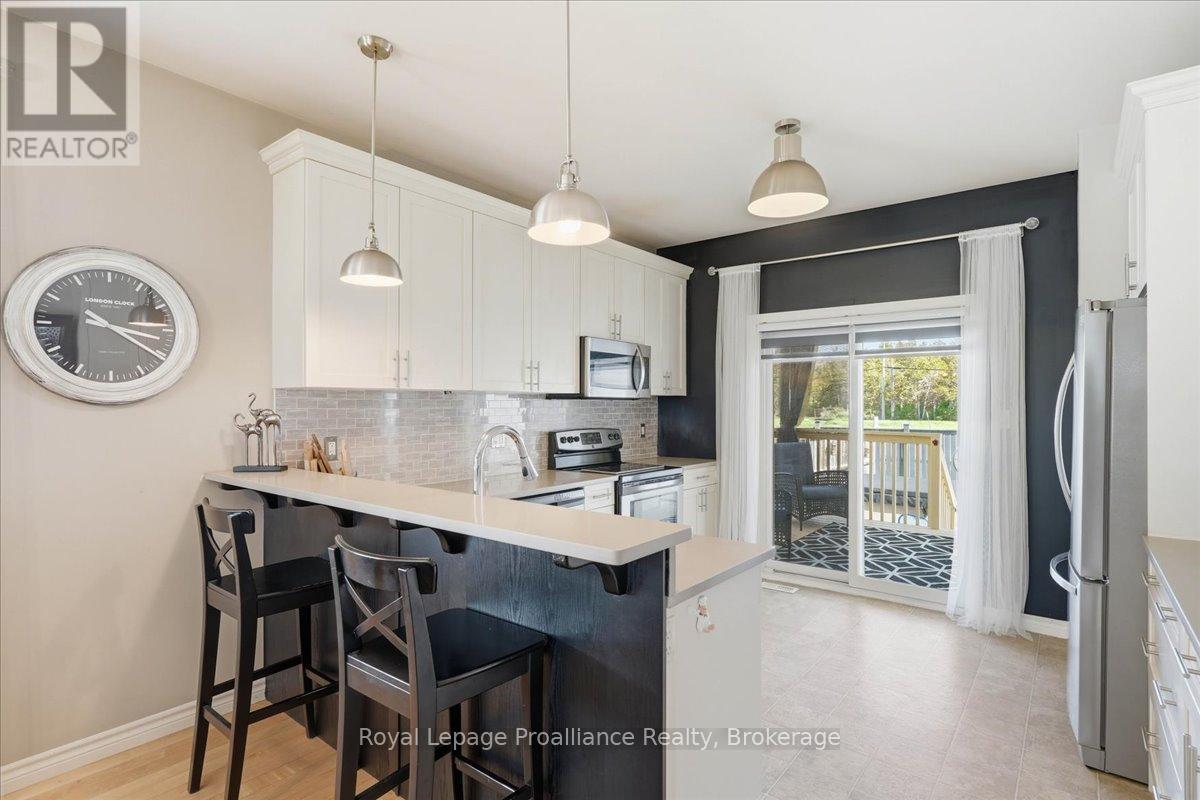 340 CANNIFTON ROAD N - 12