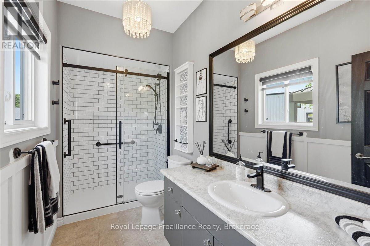340 CANNIFTON ROAD N - 26