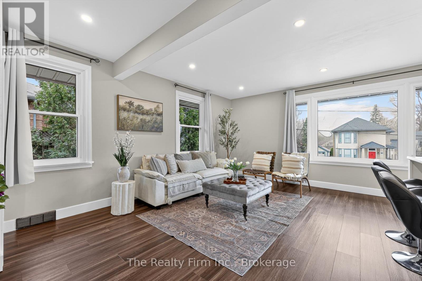 105 KING STREET E - 8