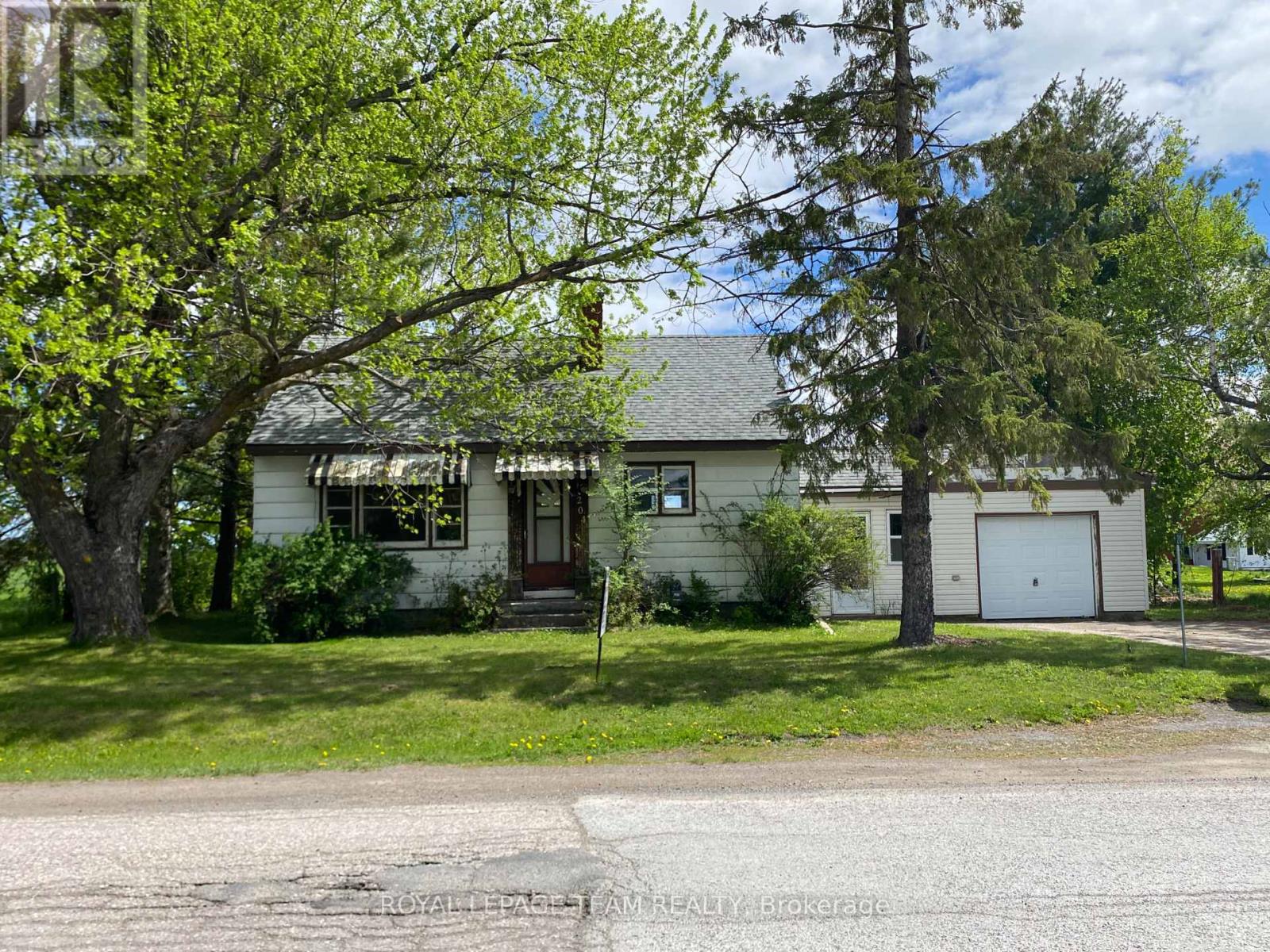 204 BASKIN DRIVE E - 1