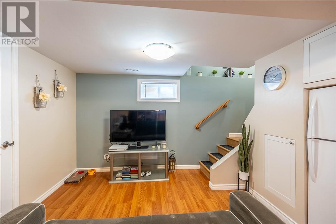 389 Dell Street - 22
