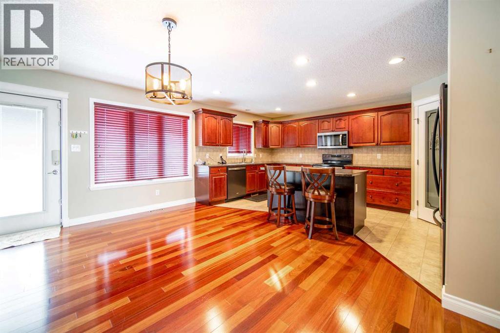 2521 10 Avenue - photo 2
