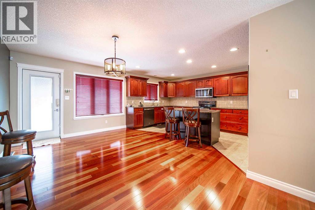 2521 10 Avenue - photo 3