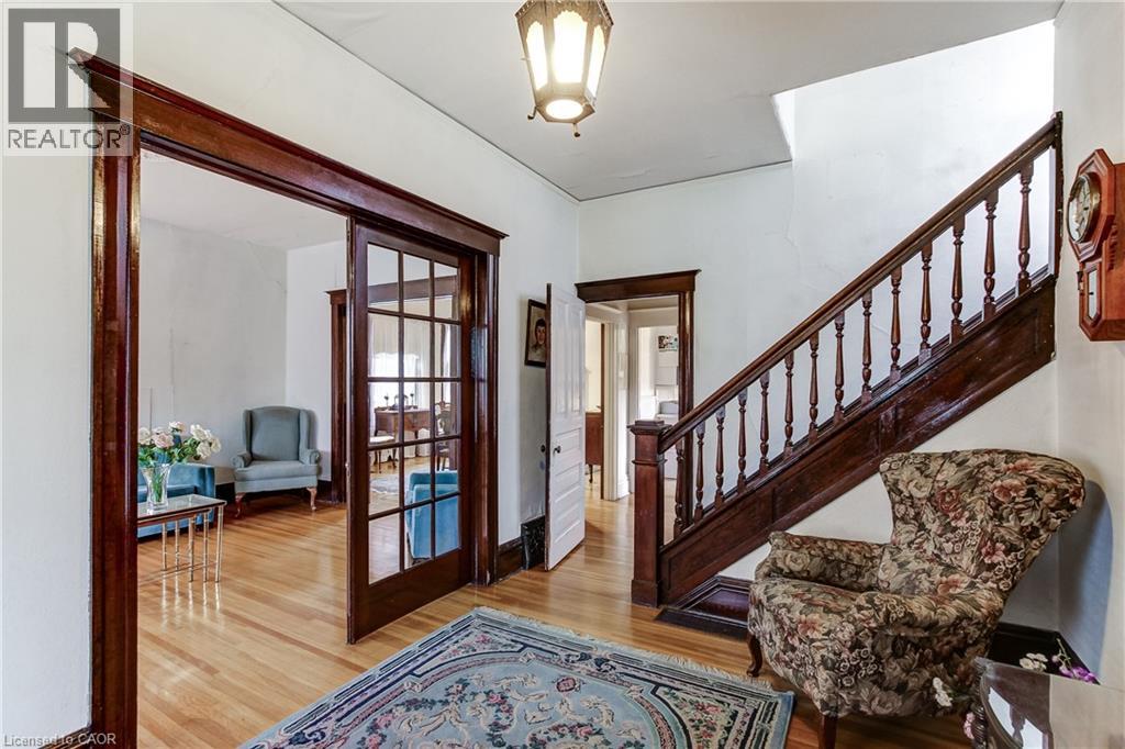 18 FAIRLEIGH Crescent, Hamilton, Ontario, L8M2K9 — Photo 13