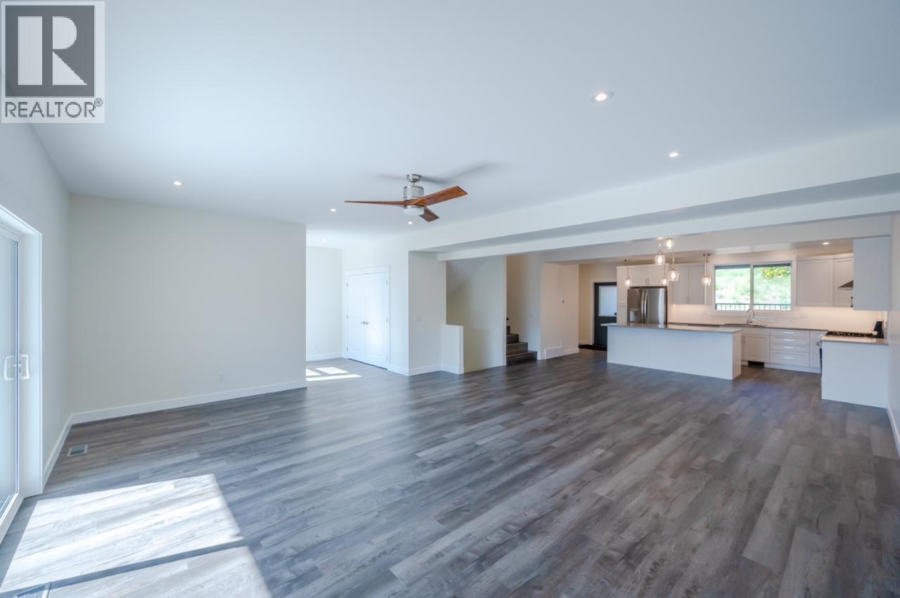 6380 Okanagan Street - 8