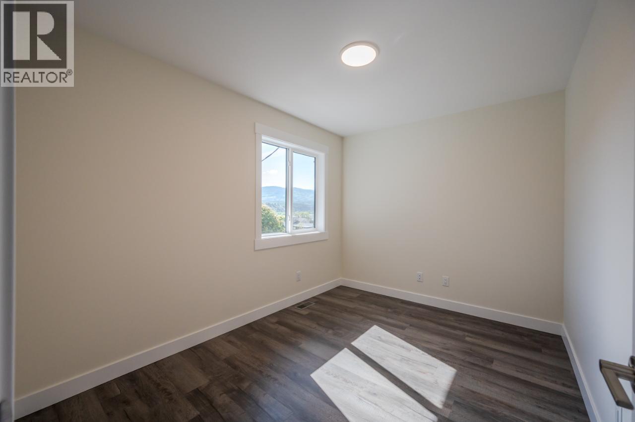6380 Okanagan Street - 26
