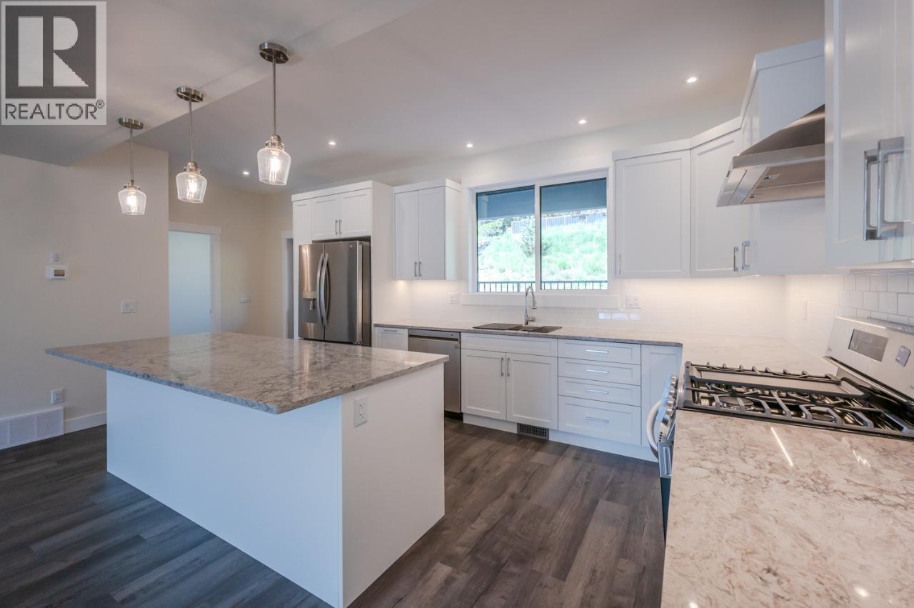 6380 Okanagan Street - 4
