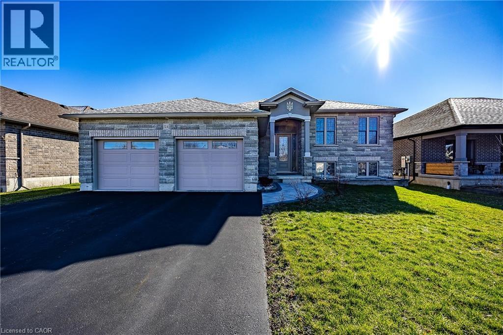 324 COURTLAND Street - 1