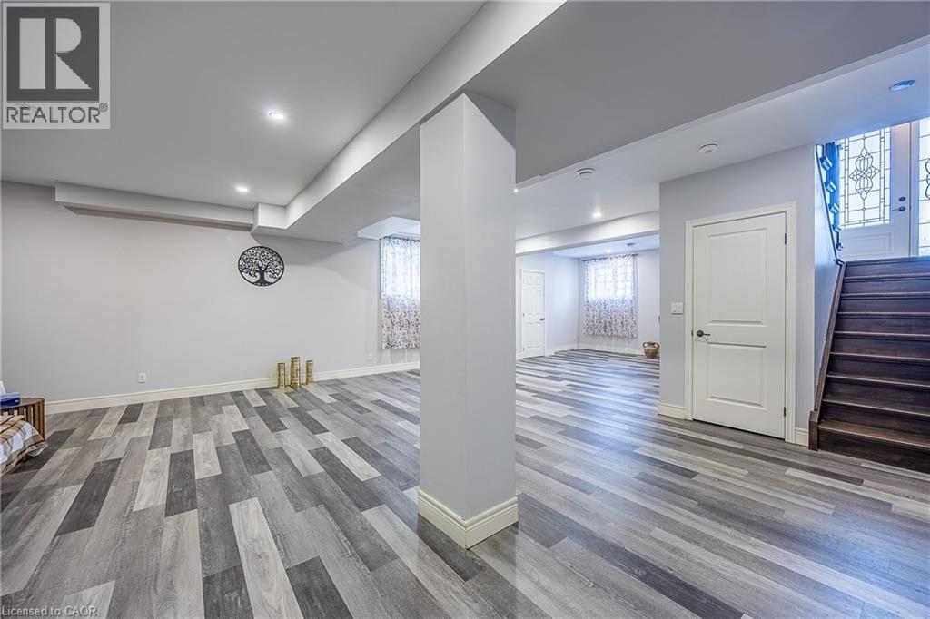 324 COURTLAND Street - 19