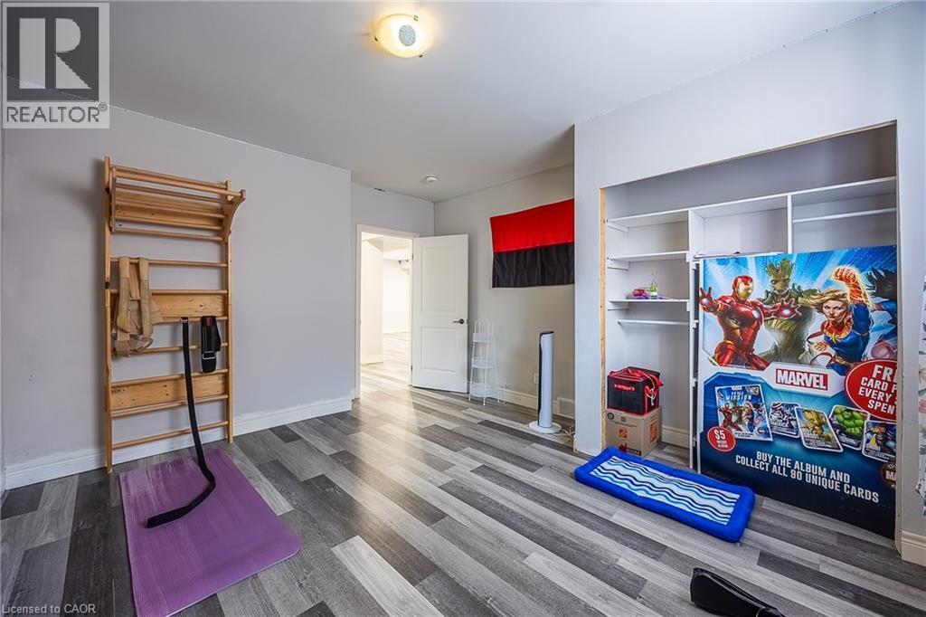 324 COURTLAND Street - 25