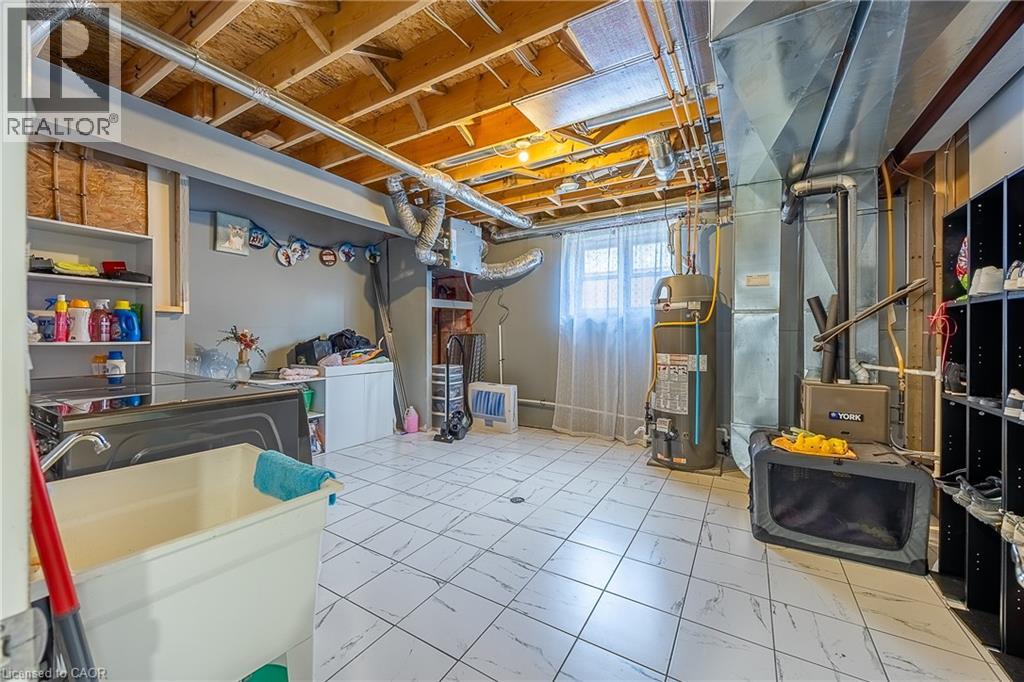 324 COURTLAND Street - 26