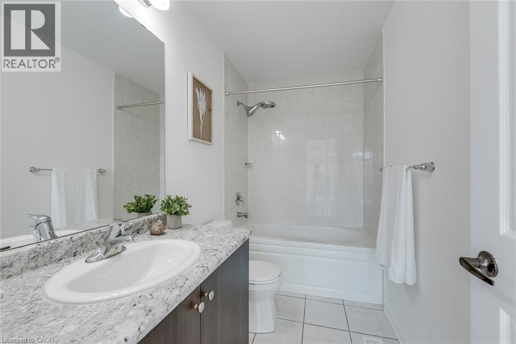 96 ARNOLD MARSHALL Boulevard, Caledonia, Ontario, N3W0B6 — Photo 5