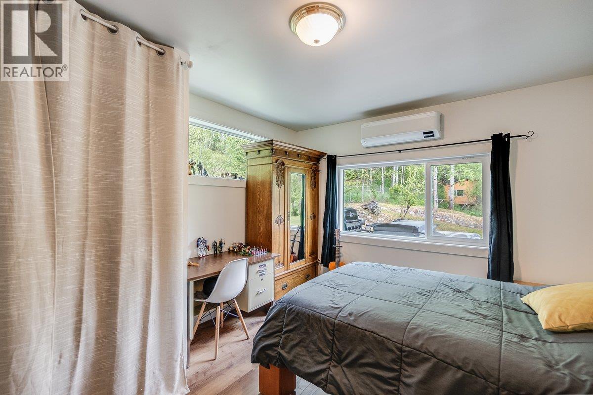 3678 KRESTOVA CEMETERY Road - 19