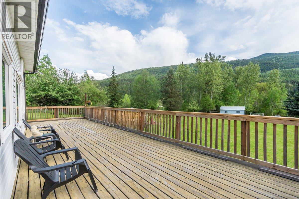 3678 KRESTOVA CEMETERY Road - 36