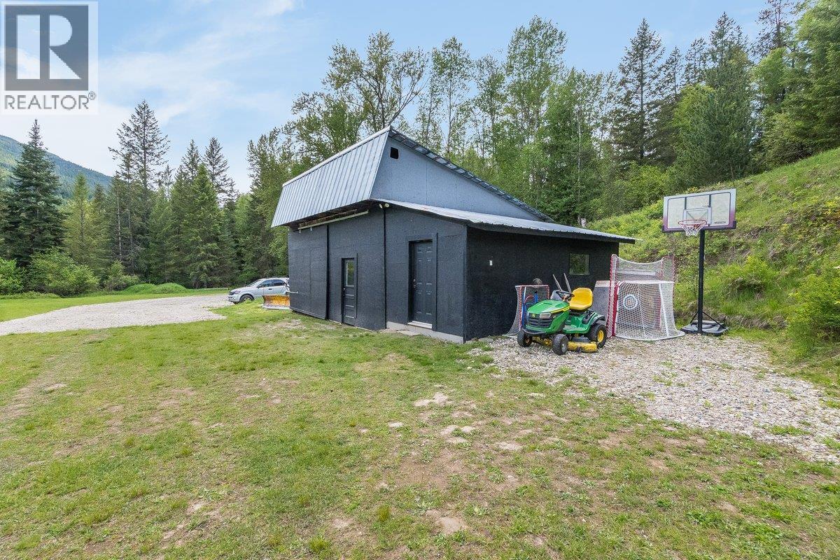 3678 KRESTOVA CEMETERY Road - 38