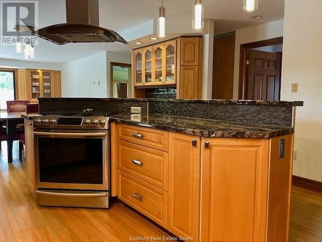 18 Goegan Road - 12