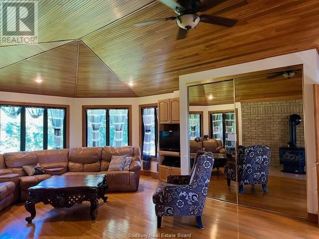 18 Goegan Road - 16