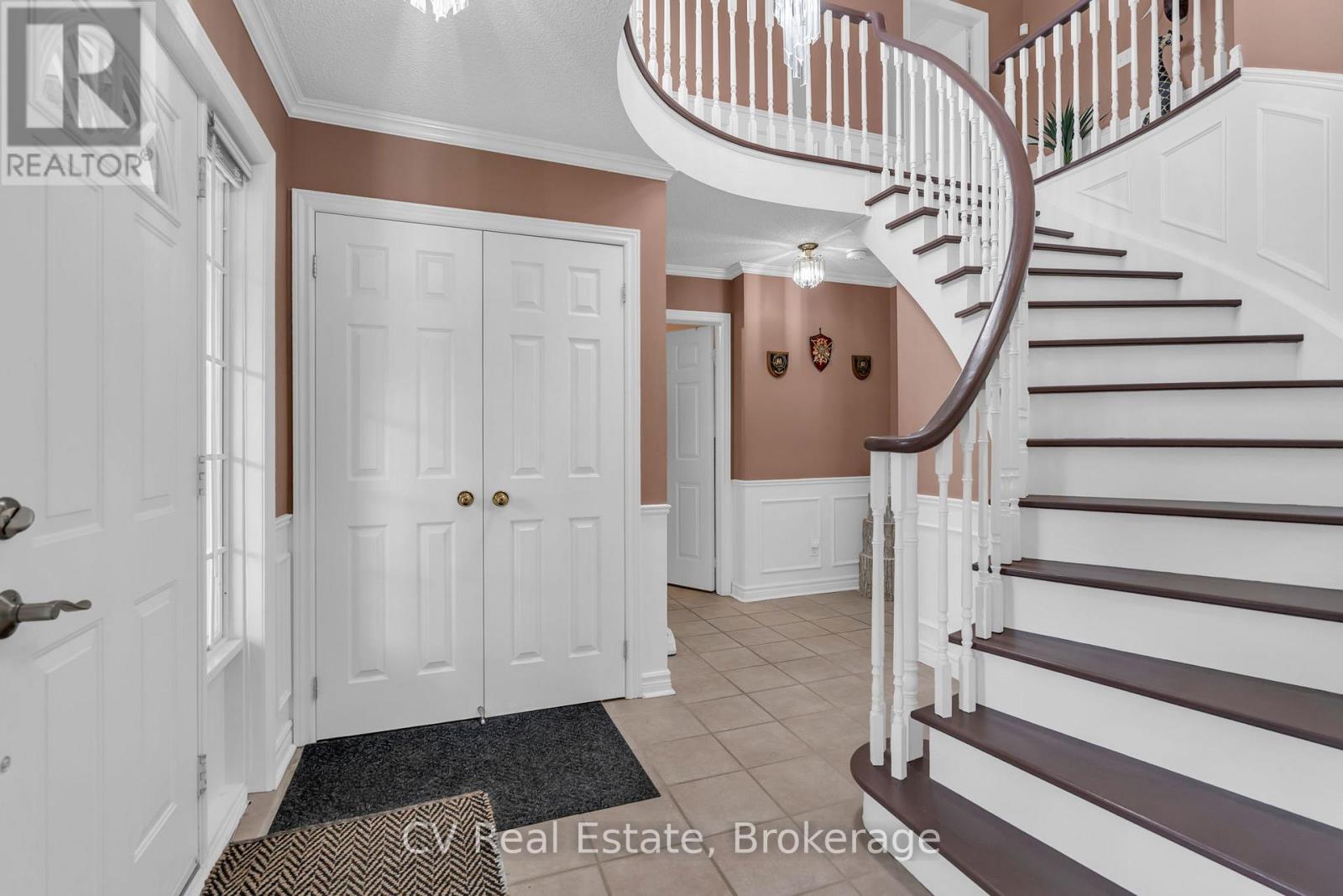 5 MCCUTCHEON COURT - 11