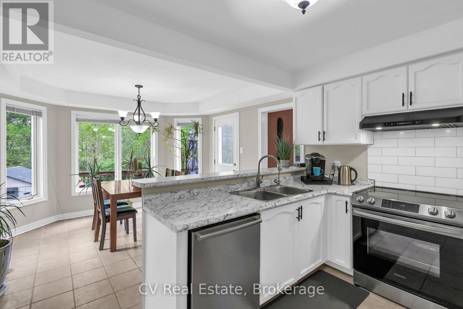 5 MCCUTCHEON COURT - 16