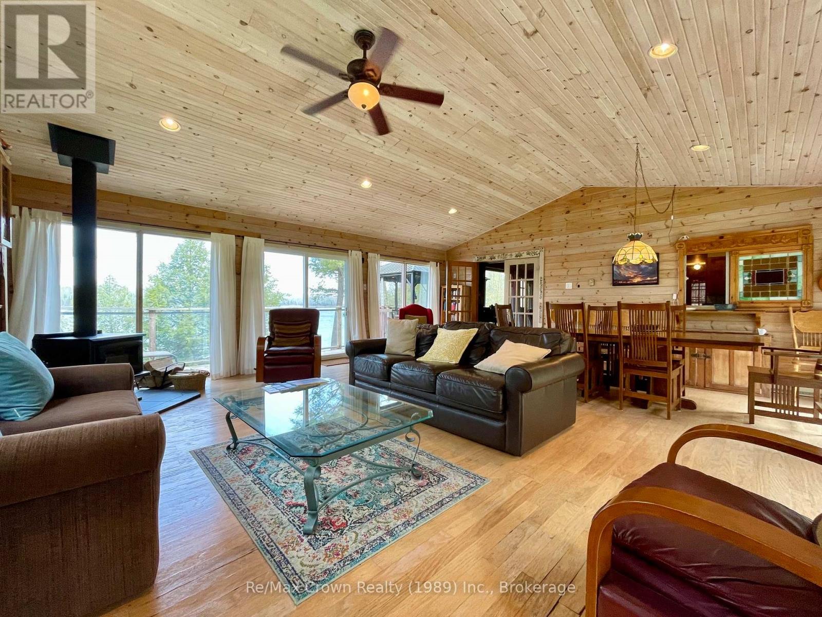 294 EVERETT DRIVE - 18