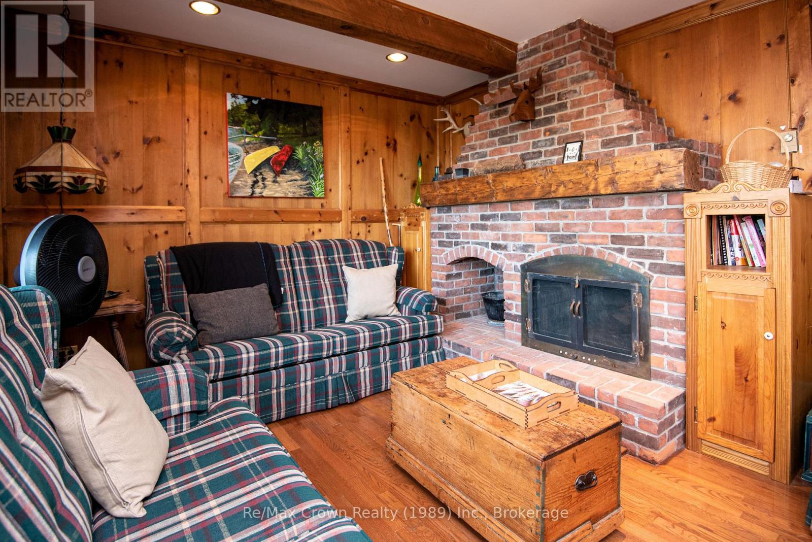 294 EVERETT DRIVE - 11