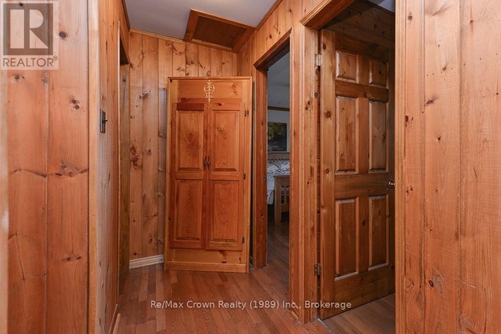 294 EVERETT DRIVE - 24