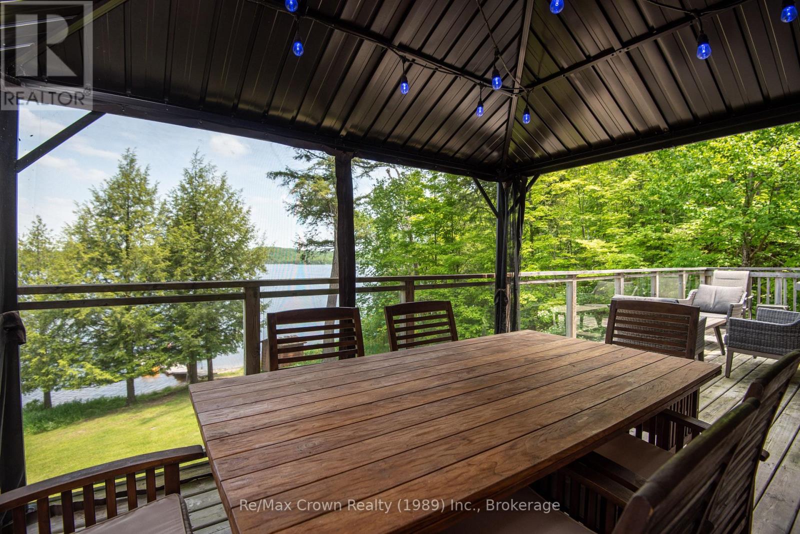 294 EVERETT DRIVE - 9