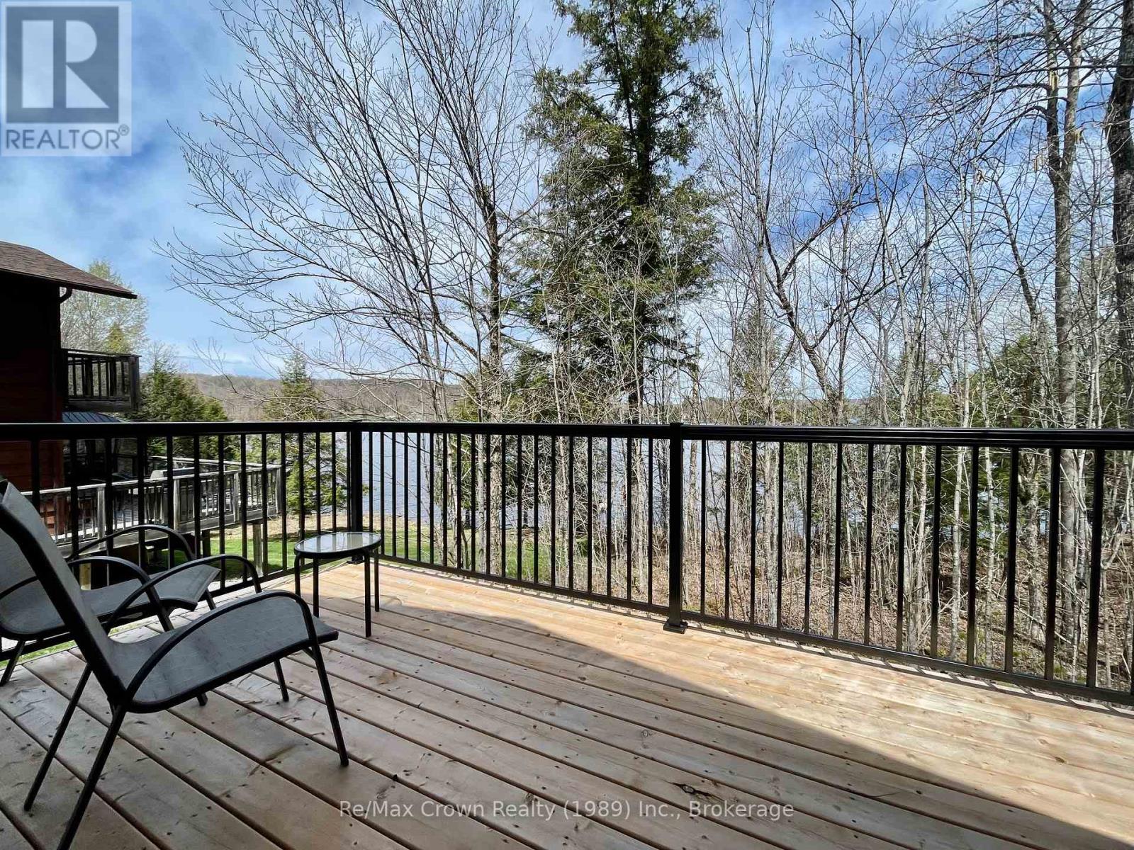 294 EVERETT DRIVE - 43