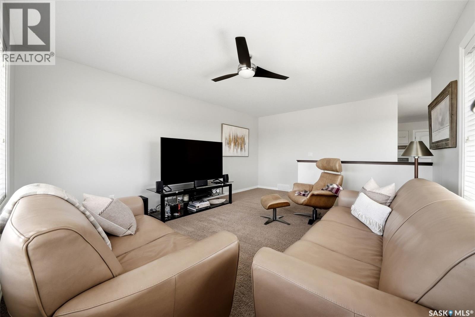 141 Oxbow CRESCENT - 22