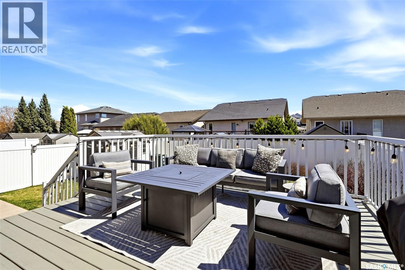 141 Oxbow CRESCENT - 46