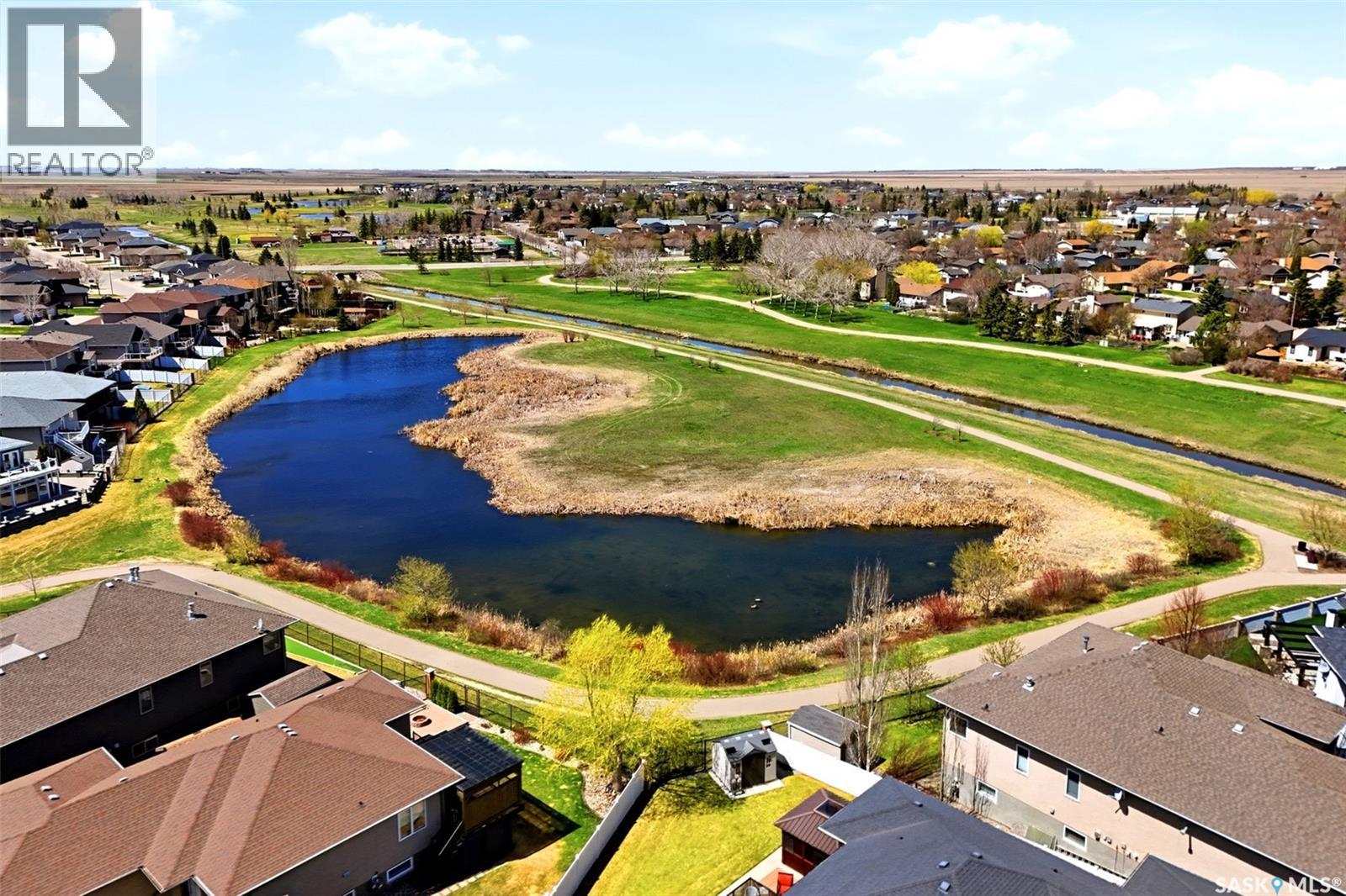 141 Oxbow CRESCENT - 56