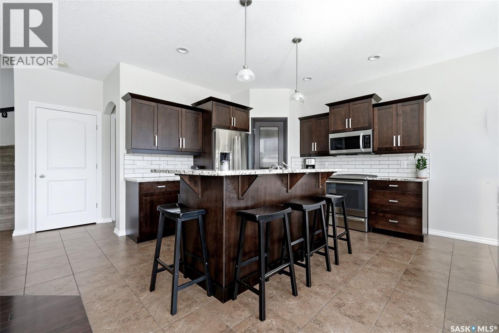 141 Oxbow CRESCENT - 7