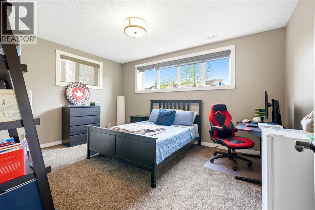 45 Cranbrook Heights SE - 22