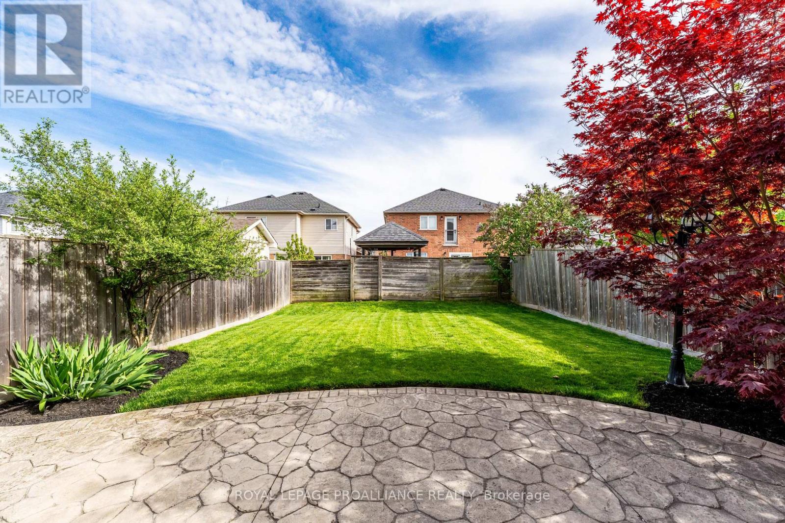 23 COURVIER CRESCENT - 10