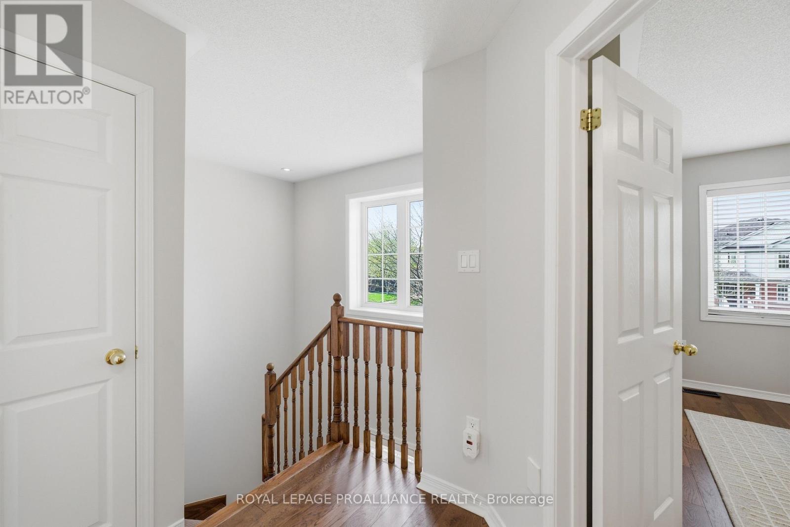 23 COURVIER CRESCENT - 26