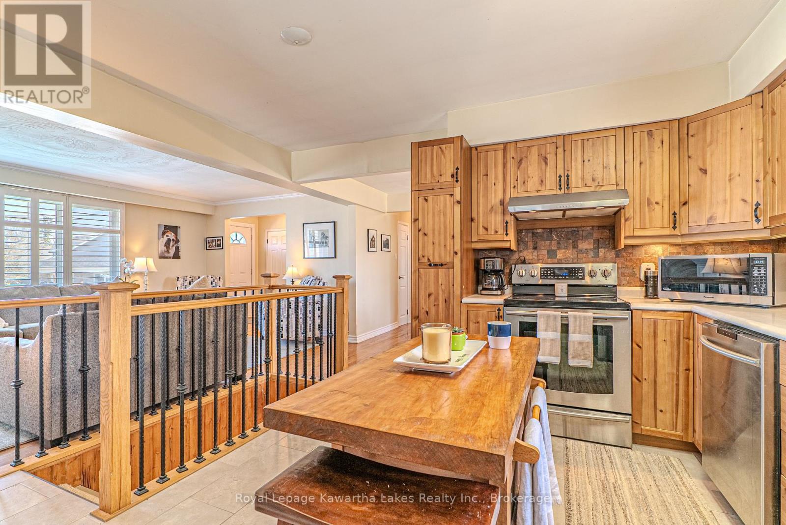 384 MAJOR STREET - 22