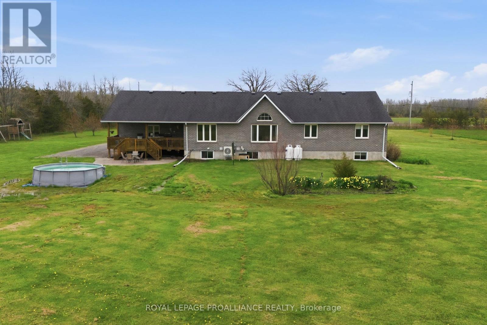 1489 AIRPORT PARKWAY - 38