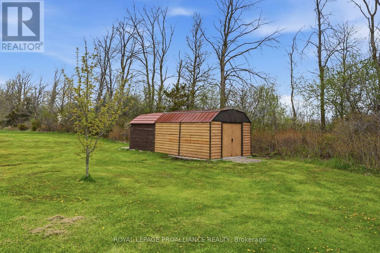 1489 AIRPORT PARKWAY - 41