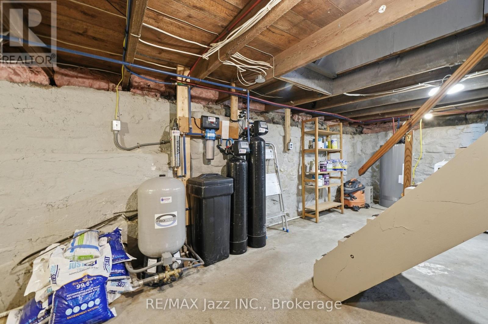 350 SCHRIVER ROAD - 27