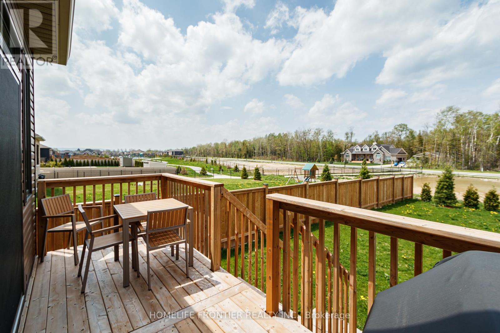 172 RAMBLEWOOD DRIVE S - 43