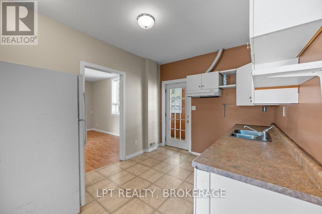 4069 BATH ROAD - 7